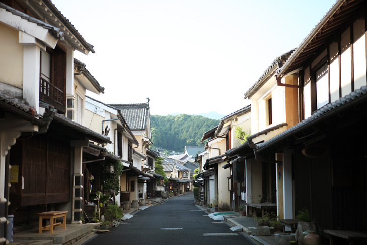 八日市・護国の町並み